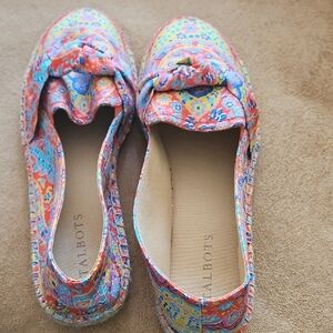 NWOT T albots Red and Blue Flats with Decorative Bow